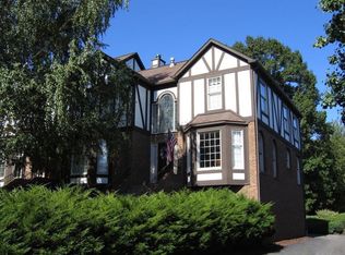 500 Christopher Cir, Pittsburgh, PA 15205