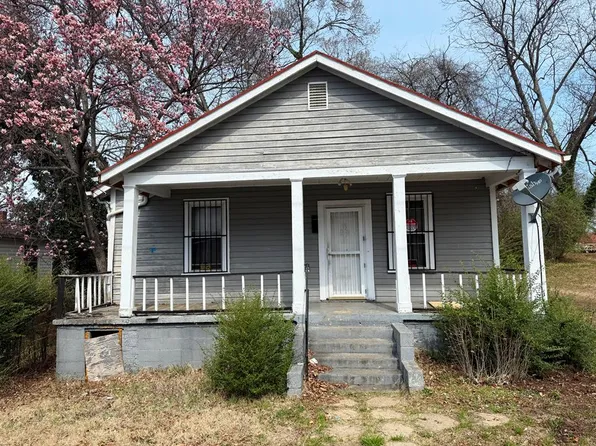 11 Maury St, Danville, VA 24541