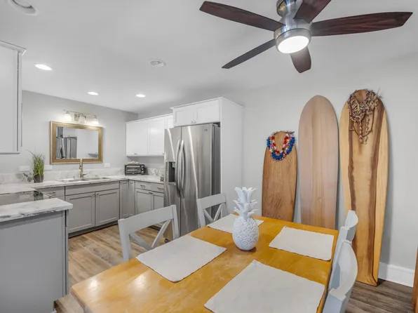 46 Puakou Pl, Paia, HI 96779