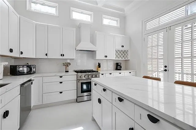 1740 Josephine St — Photo 10