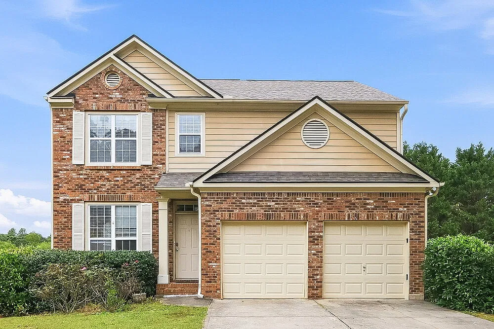 4 bed, 2.5 bath, 2312 sqft, $2,410 — Photo 1