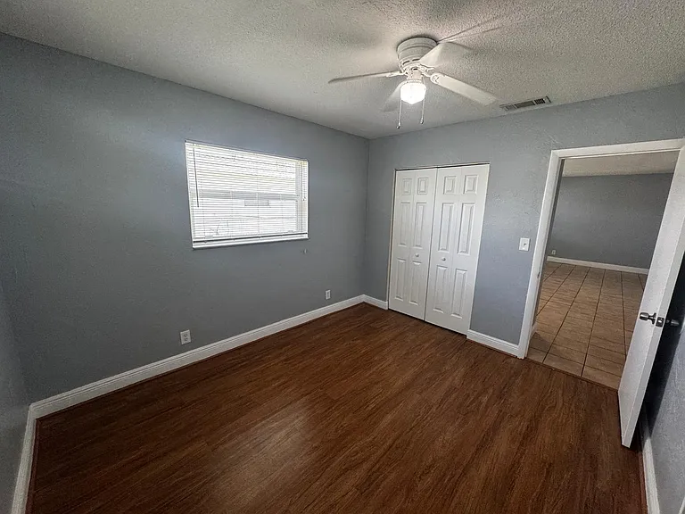 4061 N Dixie Hwy #28 — Photo 9