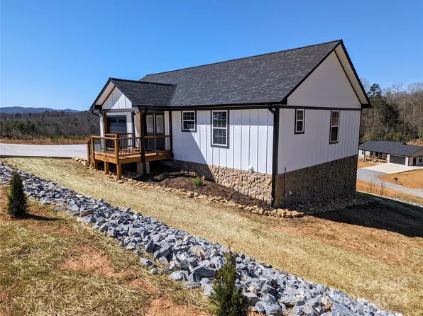 90 Mountain Springs Dr, Nebo, NC 28761