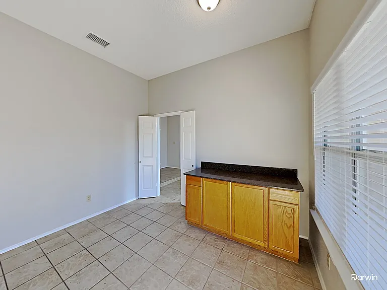 815 McComb Ln — Photo 17
