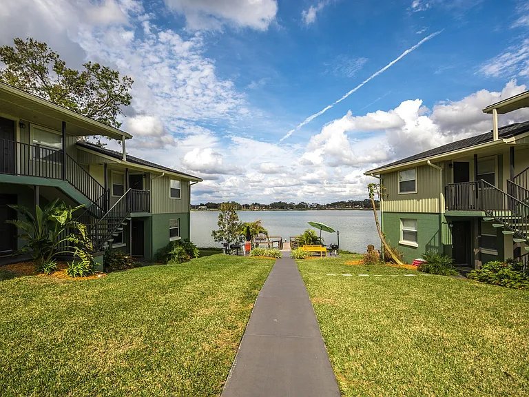 Lake Silver Apartments — Photo 1