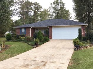 1006 1/2 Kendall St, Amory, MS 38821