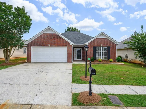 4022 Cambridge Dr, Moody, AL 35004