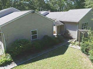 1 Hardwood Ln, Westerly, RI 02891