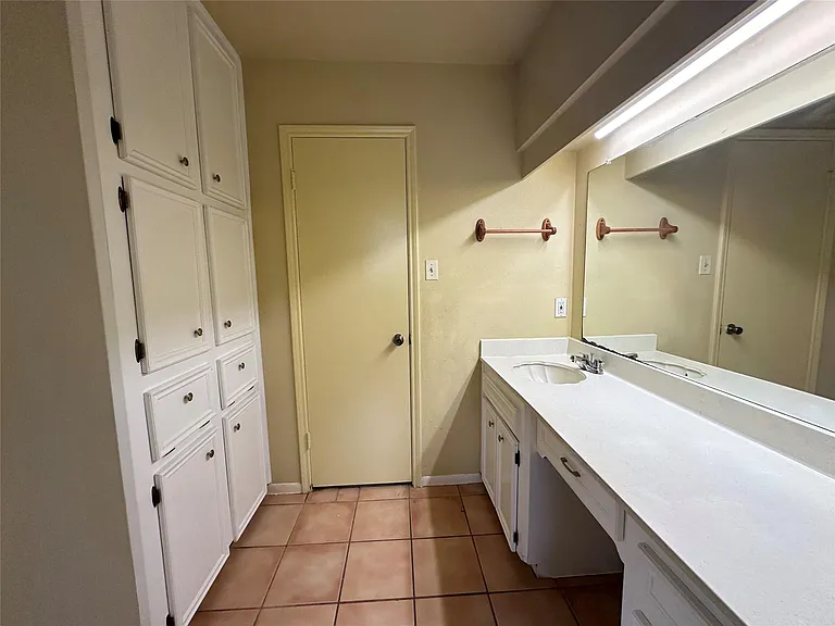 1937 Arcadia Dr — Photo 27