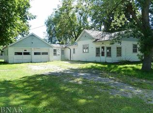 345 Grove St, Weldon, IL 61882