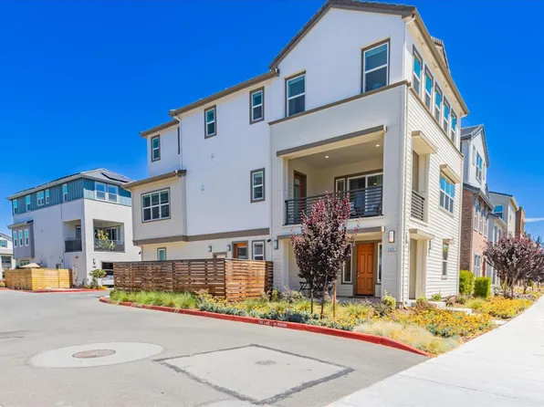 2325 S Evergreen Loop, San Jose, CA 95122