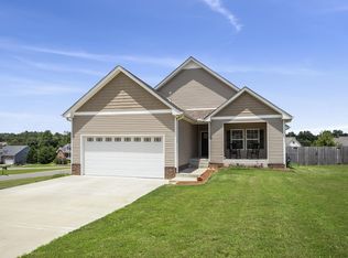 207 Gill Rd, White Bluff, TN 37187