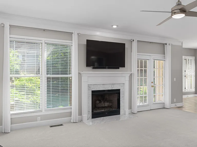 1520 Woodfield Ct — Photo 14