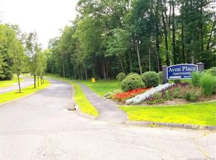 44 Avonwood Rd APT 203, Avon, CT 06001