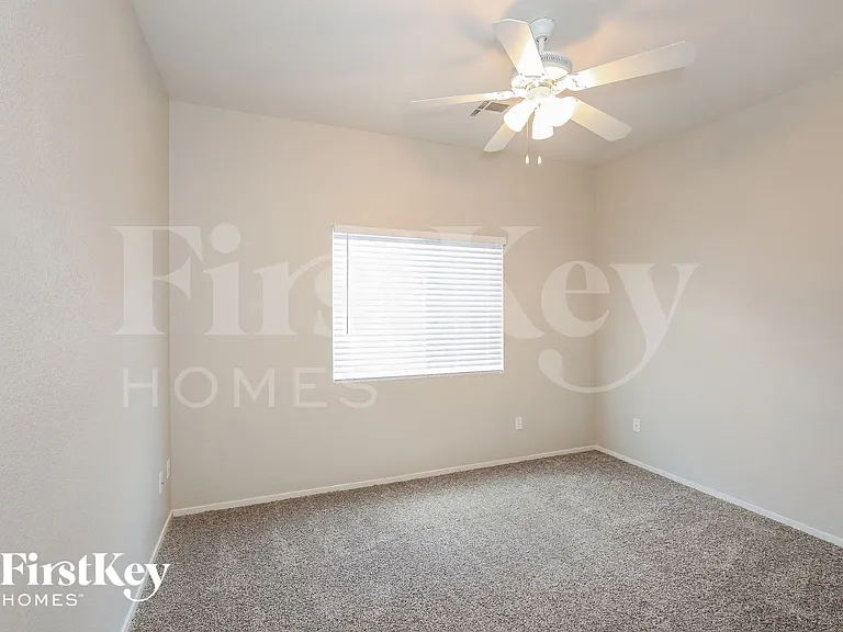 4025 Amberdale Ave — Photo 8