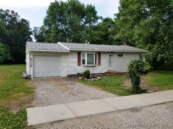 820 Prairie St, Carlinville, IL 62626