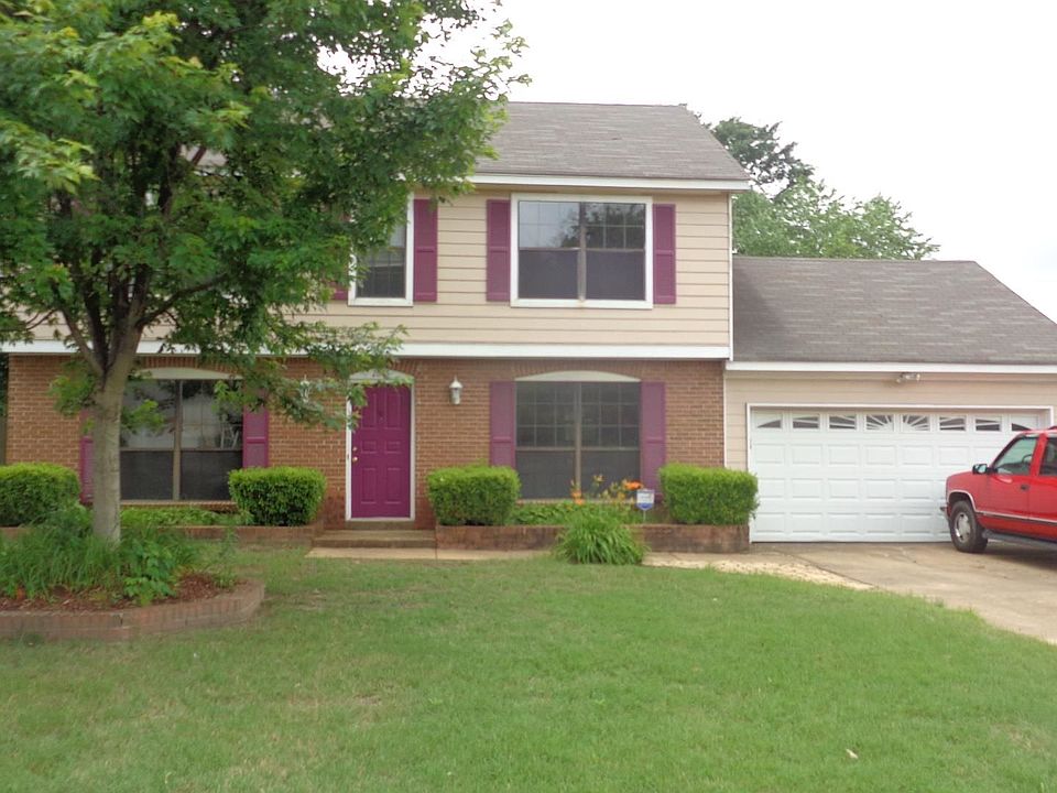 1st image of 2065 Lauren Ln