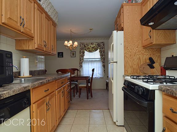 5th image of 27-1 Tamaron Dr