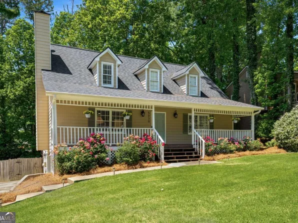 5030 Bent Creek Ct, Sugar Hill, GA 30518