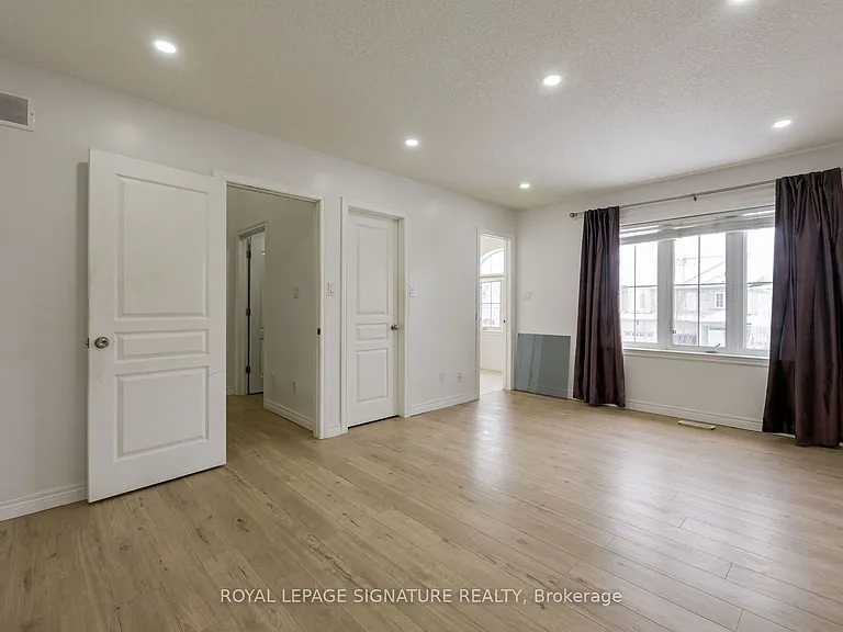 96 Highgate Dr #UPPER LEVEL A — Photo 26