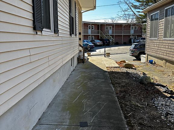 5th image of 67 Armington St #2