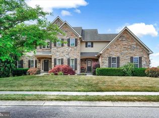 1627 Guildford Ln, York, PA 17404