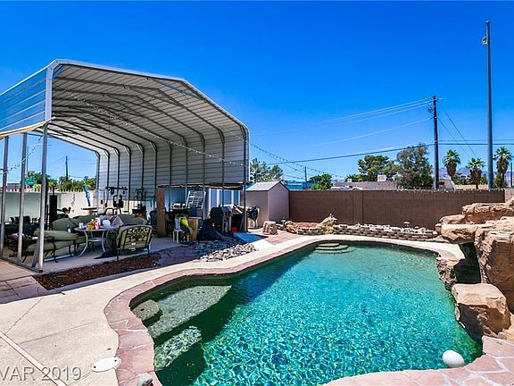 5th image of 6020 Santa Catalina Ave