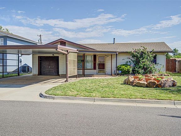 5th image of 905 Astoria Dr