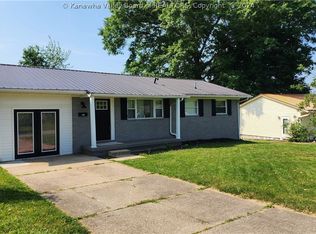 2843 Washington Ave, Hurricane, WV 25526