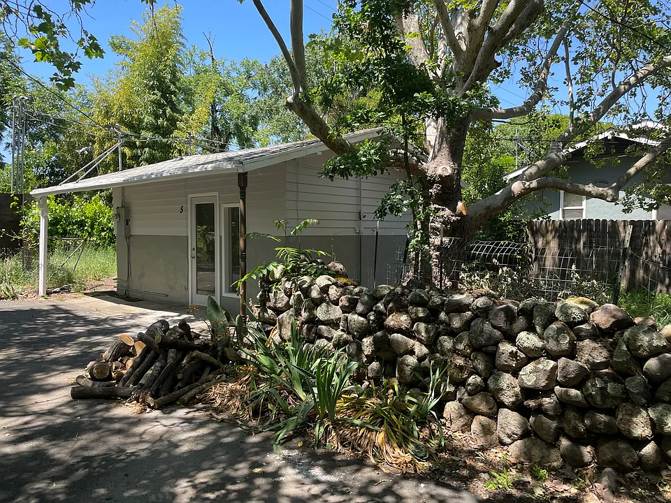 7628 Sonoma Hwy #5