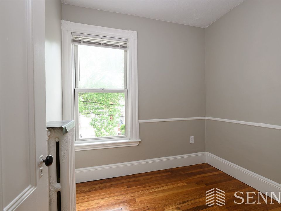 36 Greenville St. #2 Somerville Unit Photo 4 (1)