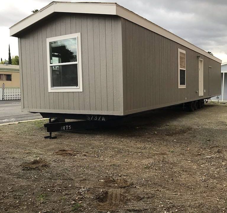 2nd image of 955 Pomona Rd #64