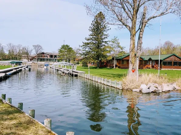 5849 Harbor View Dr NW, Cass Lake, MN 56633