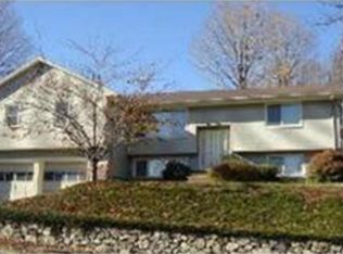 108 Parkview Rd, Waltham, MA 02452