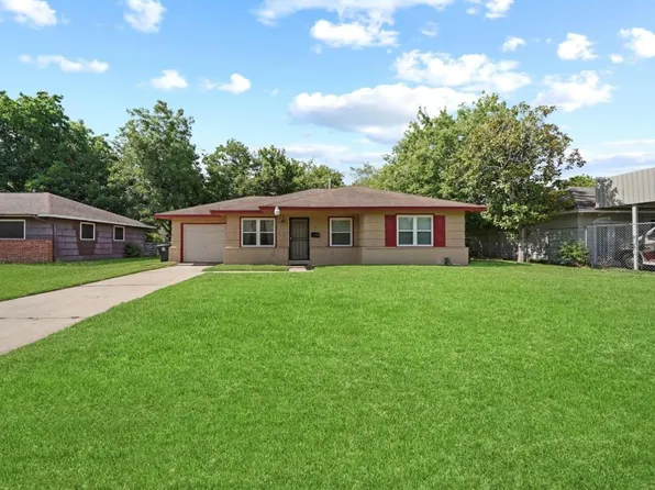 5631 Groveton St, Houston, TX 77033