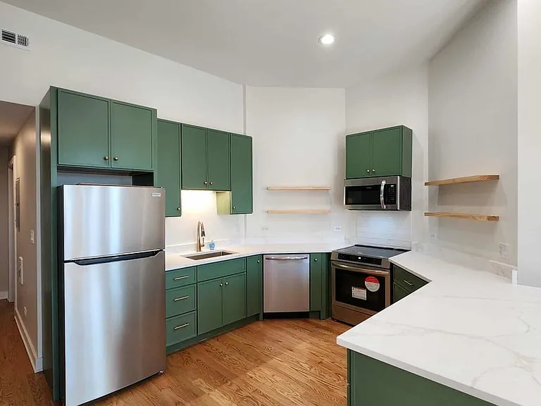 6321 S Eberhart Ave #2 — Photo 13