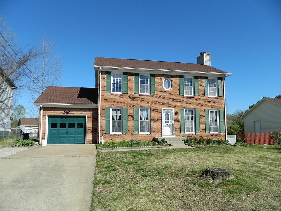 1st image of 824 Iris Ln