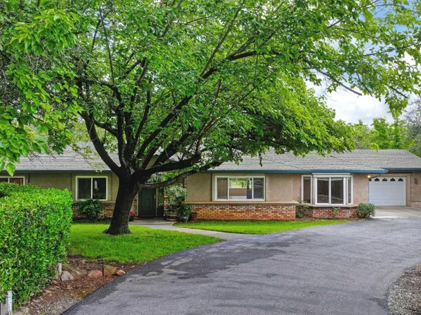 2230 Wildberry Ln, Auburn, CA 95603