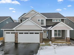 1918 Timber Ln, Carver, MN 55315