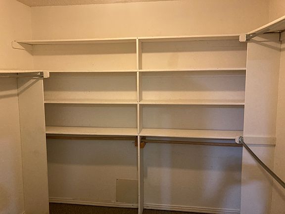 5th image of 1007 Lera Ln