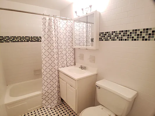 Rented by Keller Williams NYC | media 19