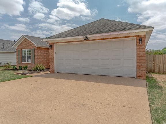 3rd image of 5508 Cordova Ln