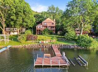 N7045 Oakwood Rd, Whitewater, WI 53190