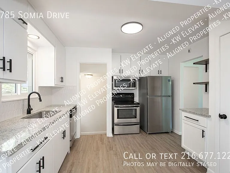 2785 Somia Dr — Photo 6
