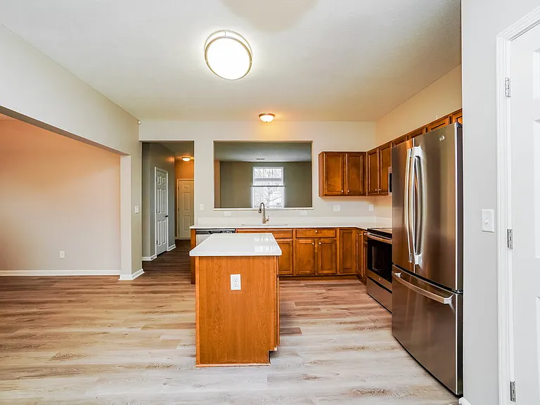 5333 Winchester Cathedral Dr — Photo 11