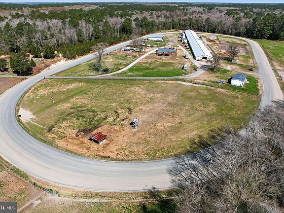 2nd image of 33096 Johnson Rd