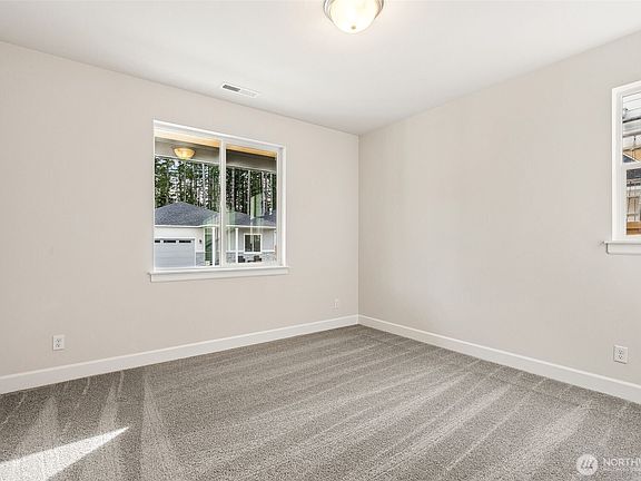 5th image of 5961 Thornhill Avenue SW #289