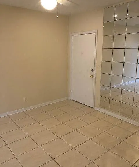 299 SW 7th St #103 — Photo 6