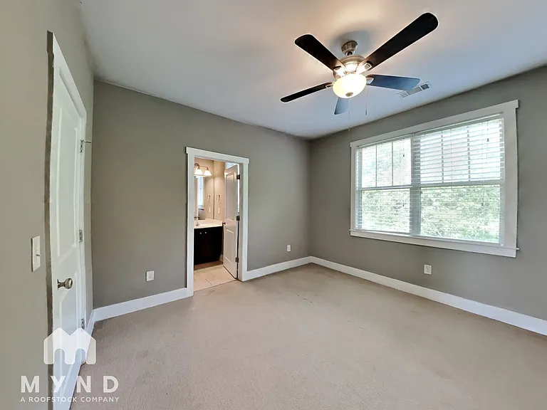 175 Herring St #5 — Photo 11