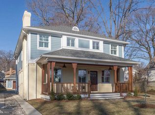 902 Lincoln Ave, Falls Church, VA 22046
